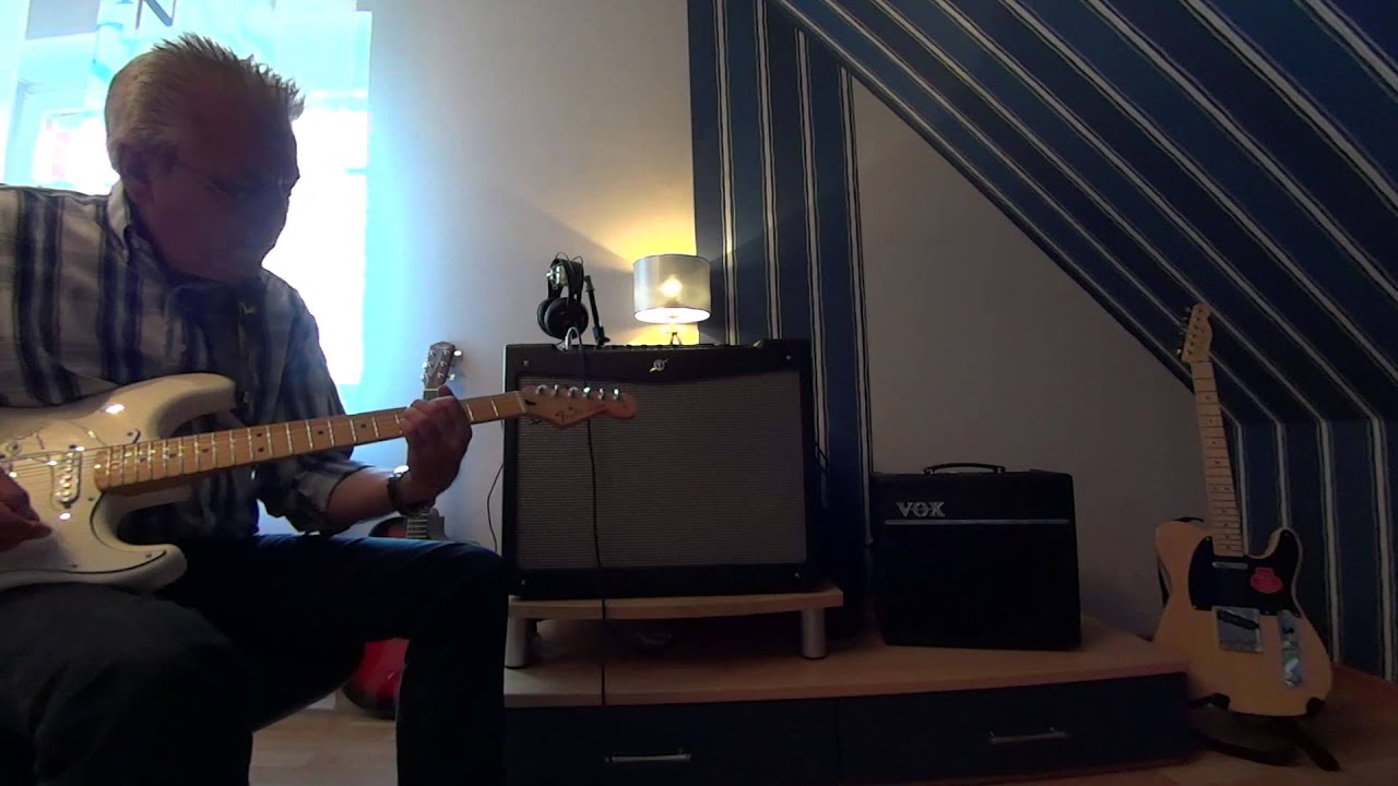 Sony HDR-MV1 - Fender Mustang IV ... Pink Floyd Cover