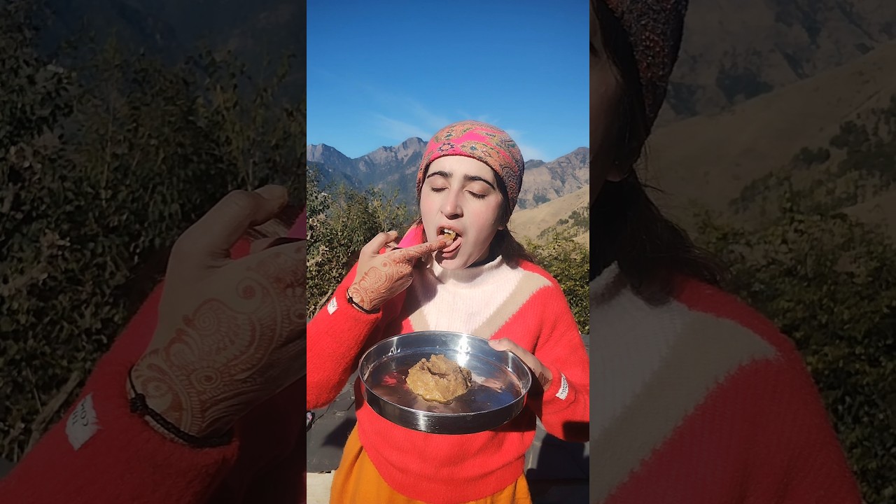 पहाड़ों का स्वादिष्ट खाना पान खिंडा/बाड़ी🤤||Himachali food khinda😋#minivlog#village #pahadilifestyle