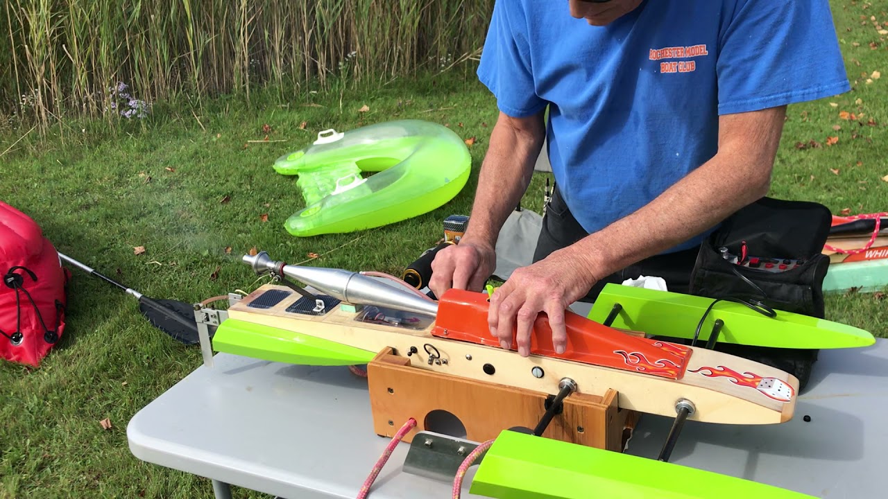 Радиоуправляемая лодка Alabama RC Outrigger Model Nitro