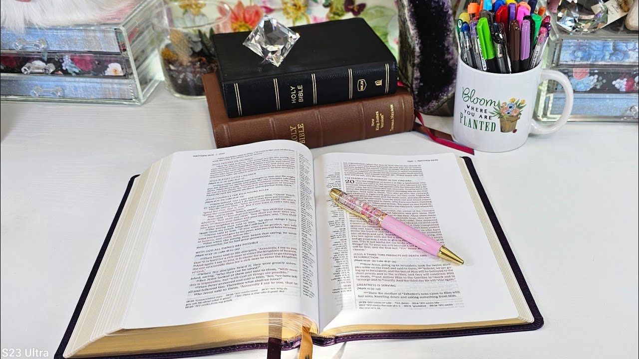 Easy Bible Study Tips... and favorite reference Bible comparison @thomasnelsoninc @catwoods5499