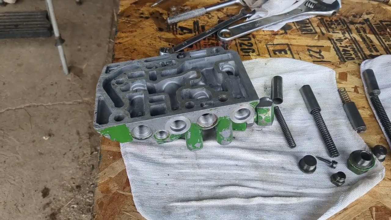 JD 4020 clutch/ pto valve clean up.