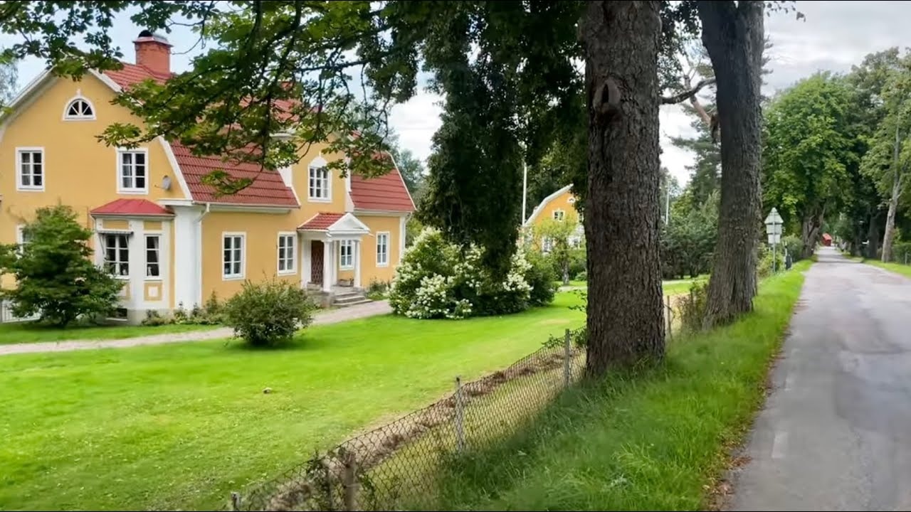 Sweden Walks: Högsjö. Relaxing small town and countryside walk.