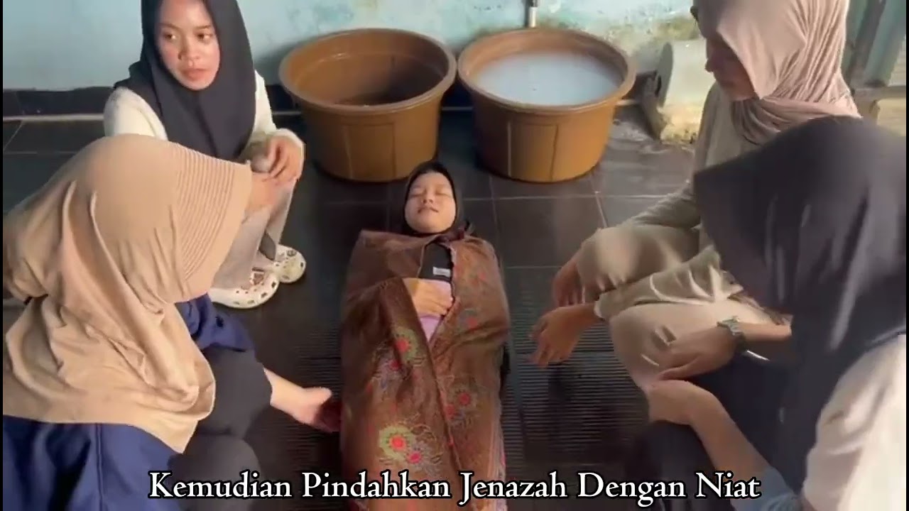 Praktek Pelajaran Agama Islam & Budi Pekerti | Tata Cara Memandikan dan Mengkafani Jenazah