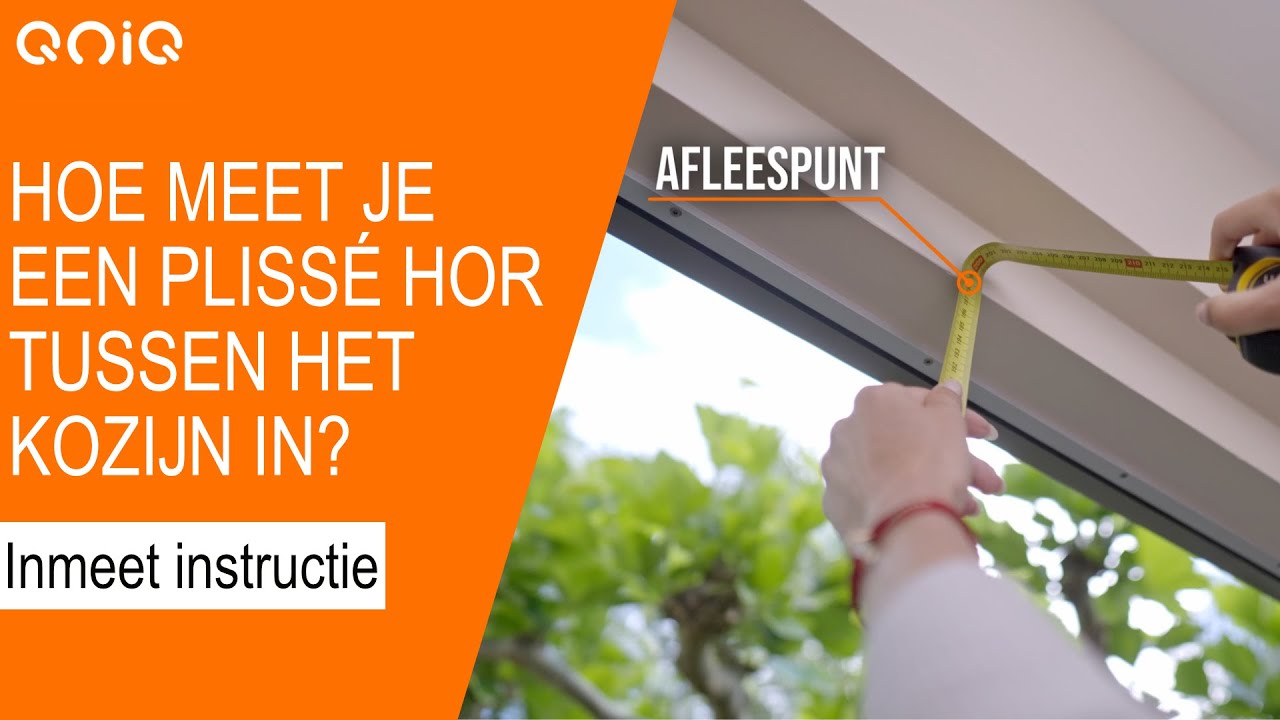 Inmeten plissé hor tussen het kozijn