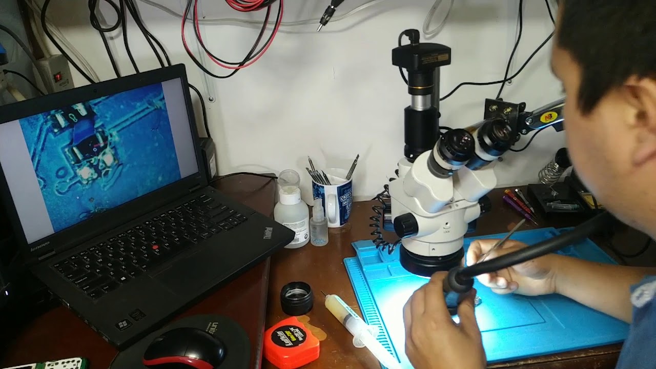soporte para microscopio optico articulado a gas