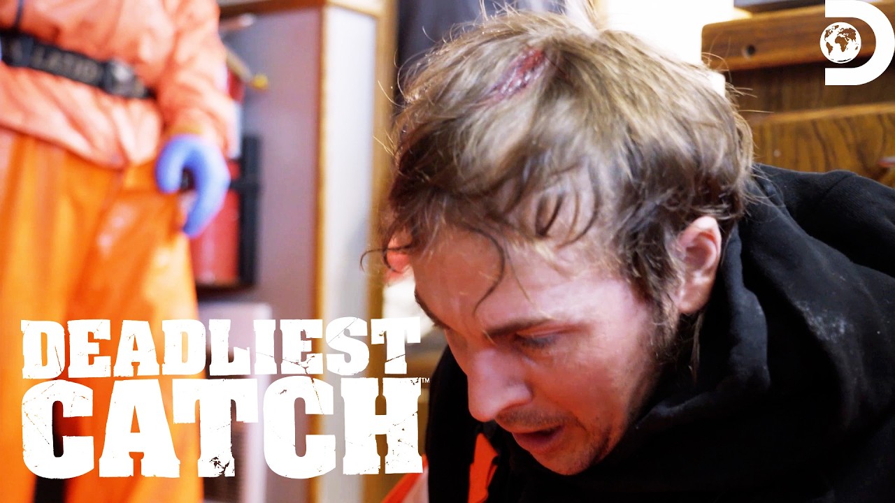 Captain Hillstrand In Charge | Deadliest Catch | Discovery