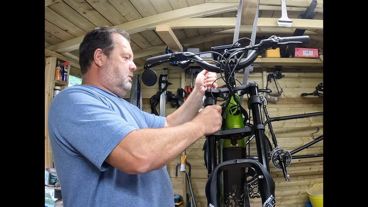 Cyrusher Ranger eBike. Changing the front shocks from spring to air shocks.