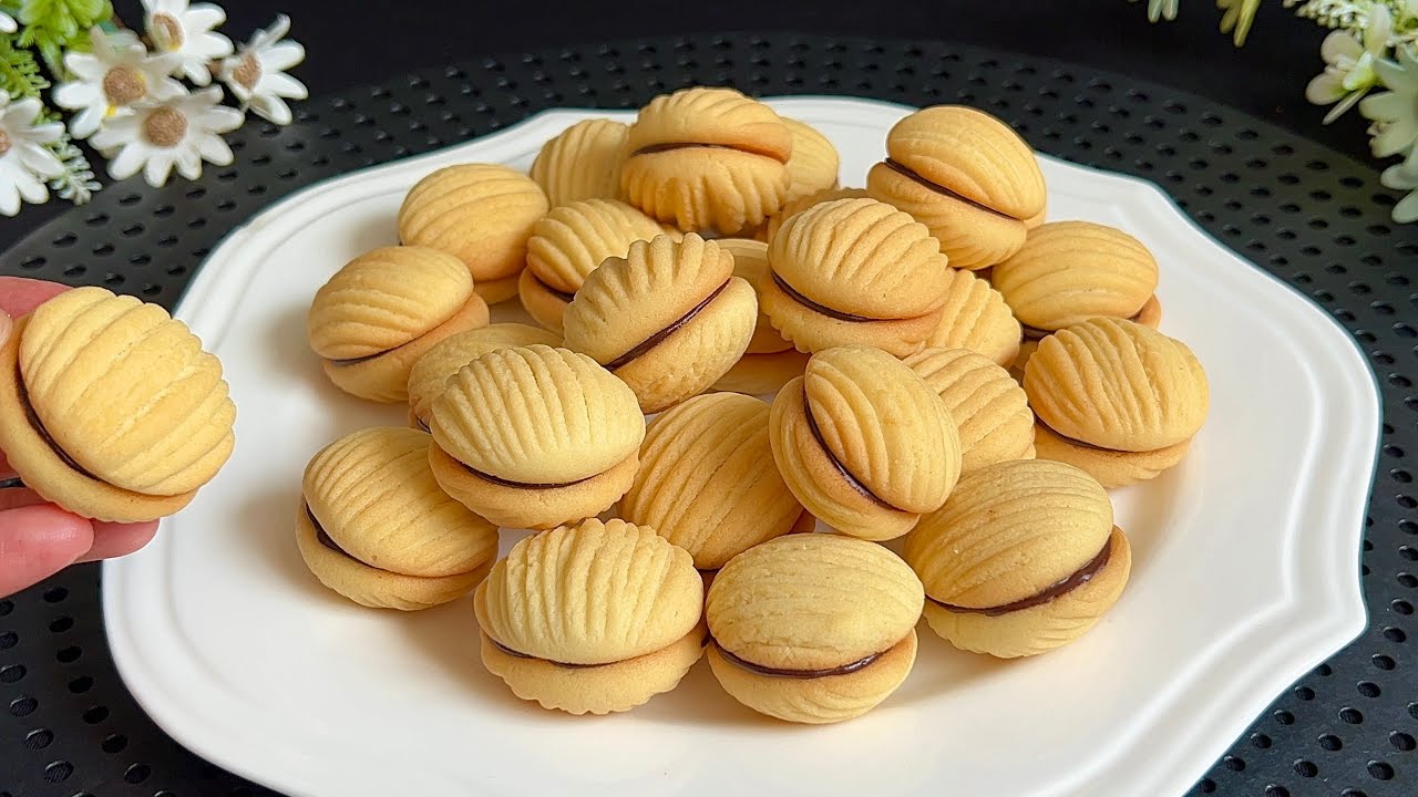 Эти печенья просто тают во рту! Вкусные и простые в приготовлении, вы будете готовить их каждый день
