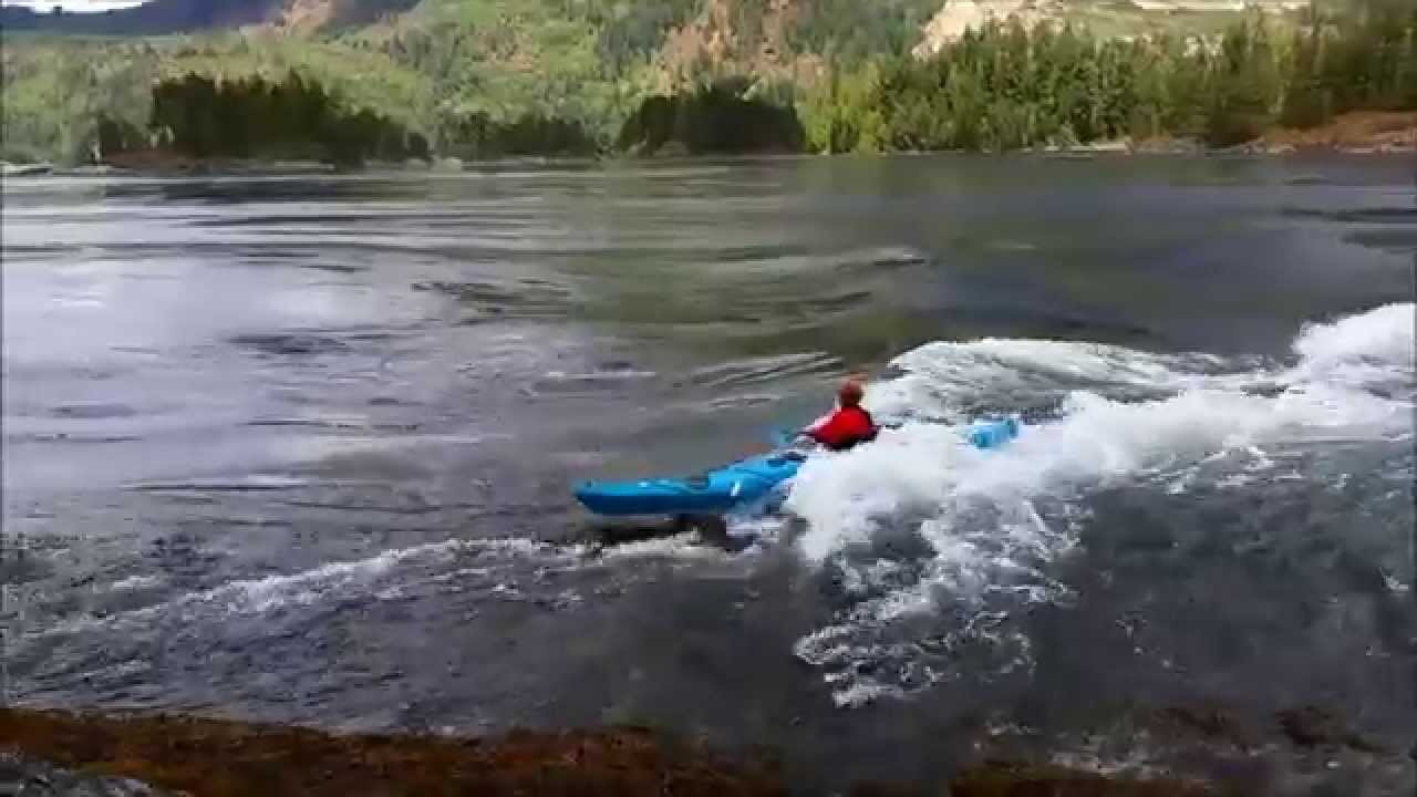 Kayaking Skookumchuck Narrows / Sunshine Coast