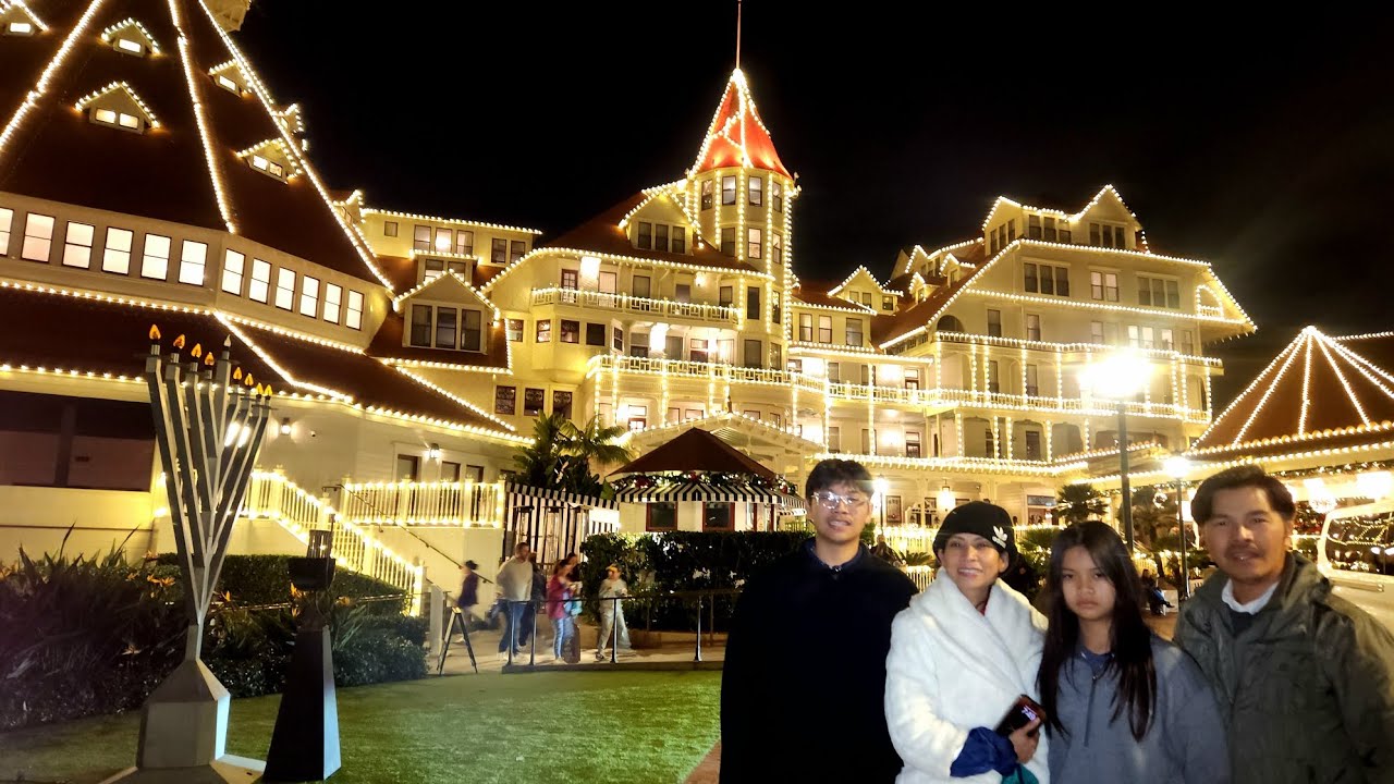 Family in Civita Park & Hotel Del Coronado 