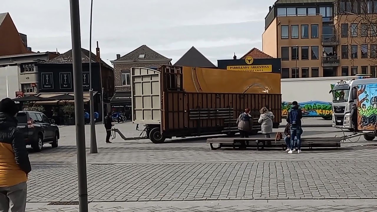 Palmenmarkt kermis Geel 2023 transport en opbouw deel 1