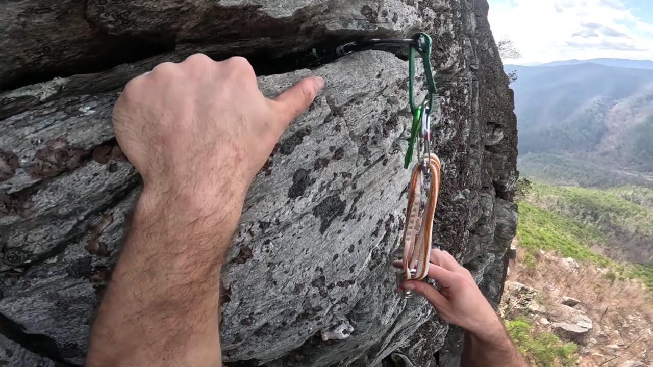 Shortoff Mountain - False Paradise P2 (5.7) on trad lead