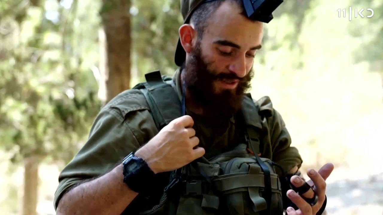 "אני מרגיש גאווה ללכת עם מדים בבני ברק": הצנחנים החרדים נחשפים