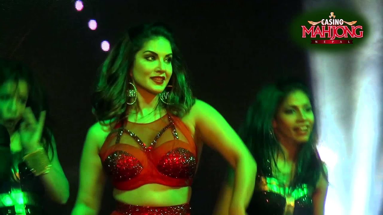 Sunny leone live on Casino Mahjong