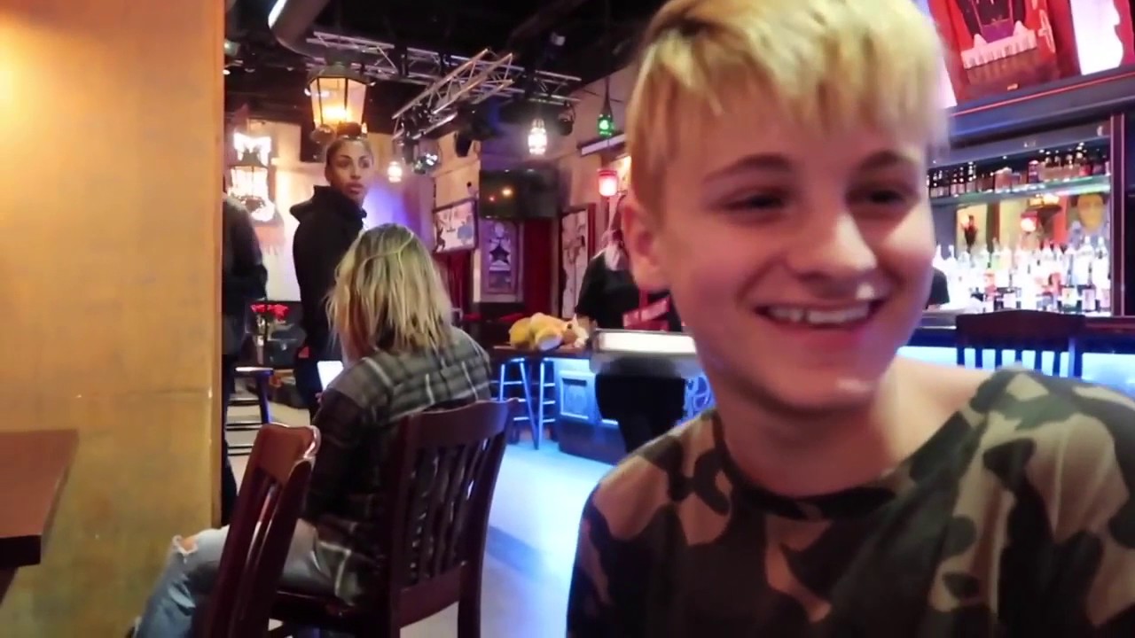 Digitour San Diego | Jordyn Kaylee Marie Jones Vlogmas (I COMING TO SEE MY FRIENDS)