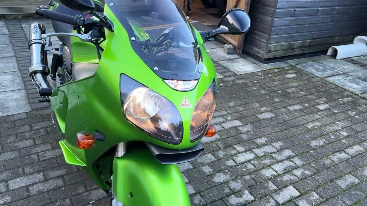 Kawasaki ZX12R straight/flat bar conversion Max Torque Cans