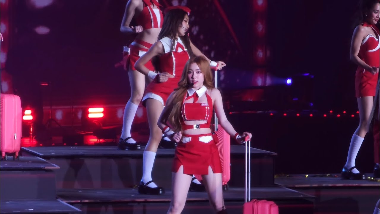 240210 | 4EVE - ฟ้ารักพ่อ (DILF) cover at 4EVE NOW OR NEVER CONCERT