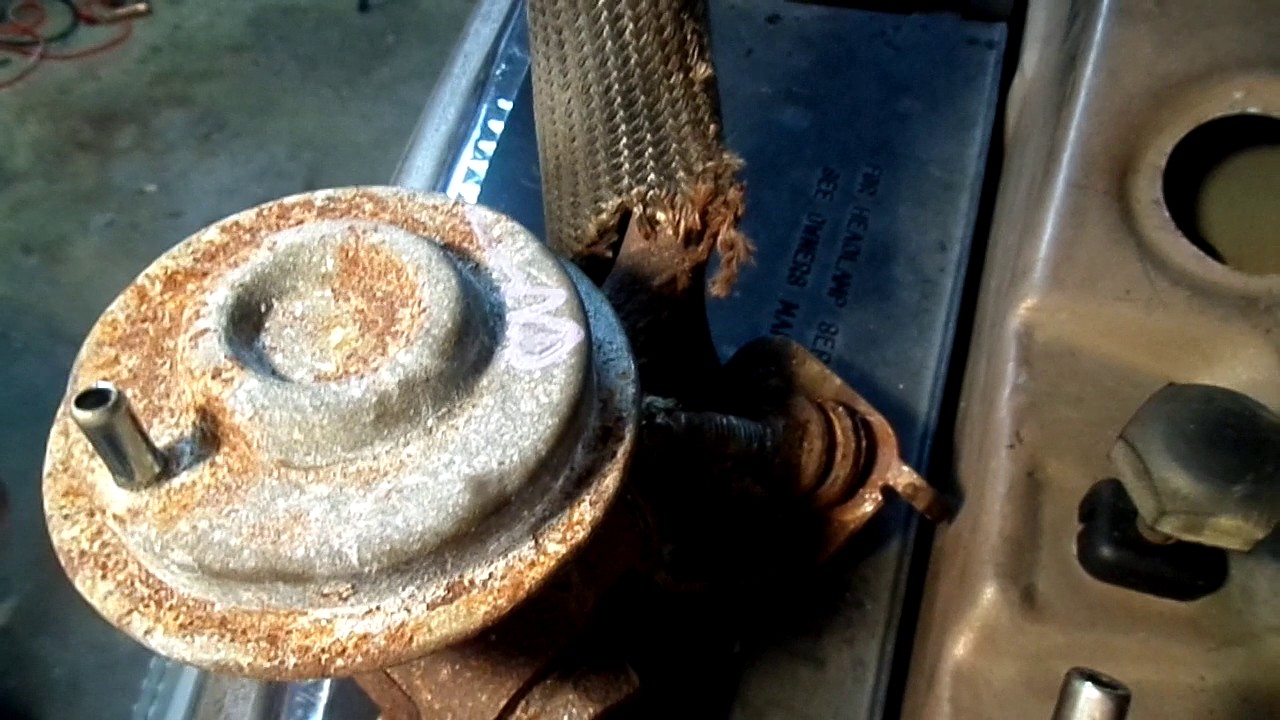 Снятие и замена трубки EGR/EGR Ford Explorer