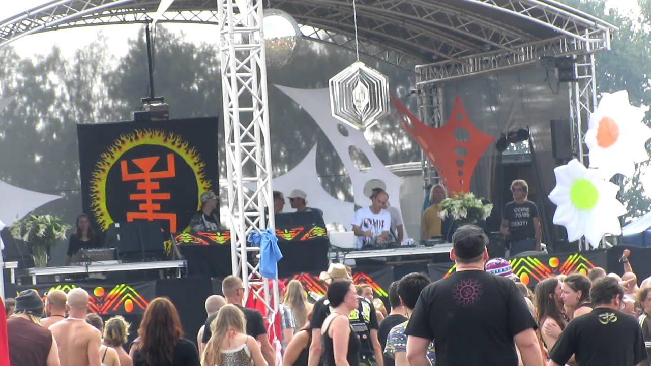 VuuV 2012 - Zyce ( 1080p )
