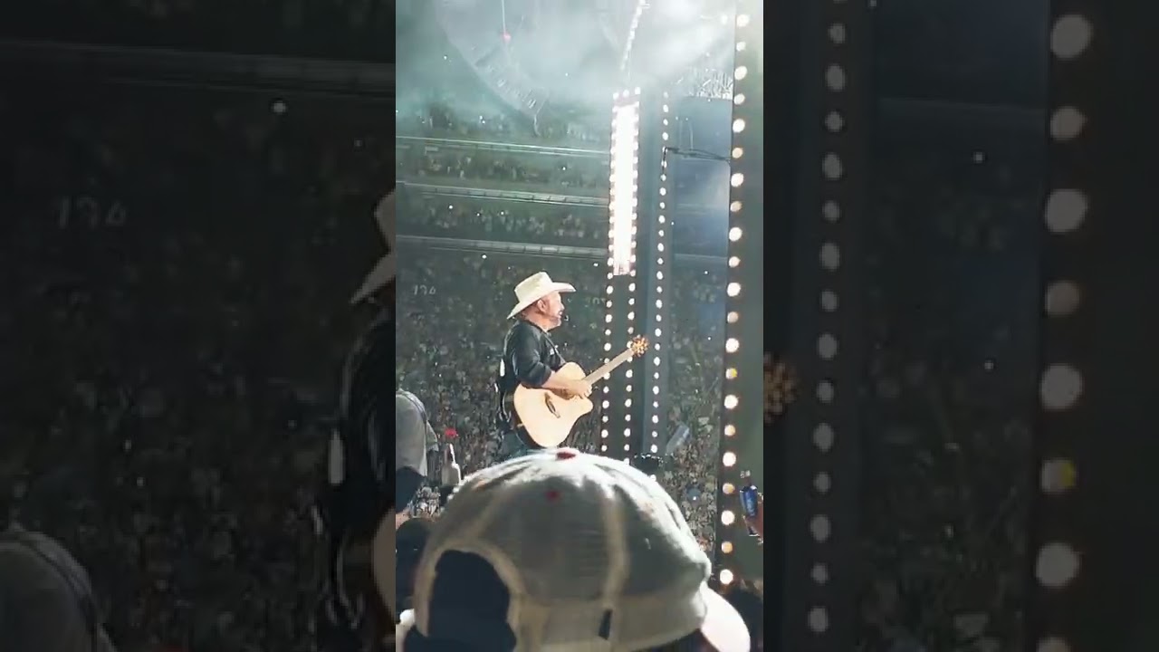 Garth Brooks in Baton Rouge. tiger stadium 4/30/22