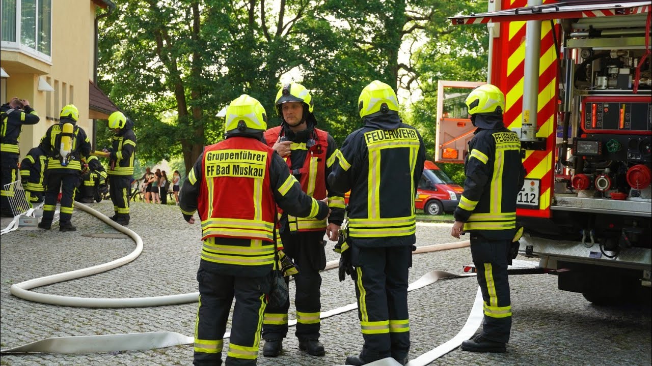 Bad Muskau: Feuerwehr übt den Ernstfall  – Vier Vermisste bei angenommener Brandlage
