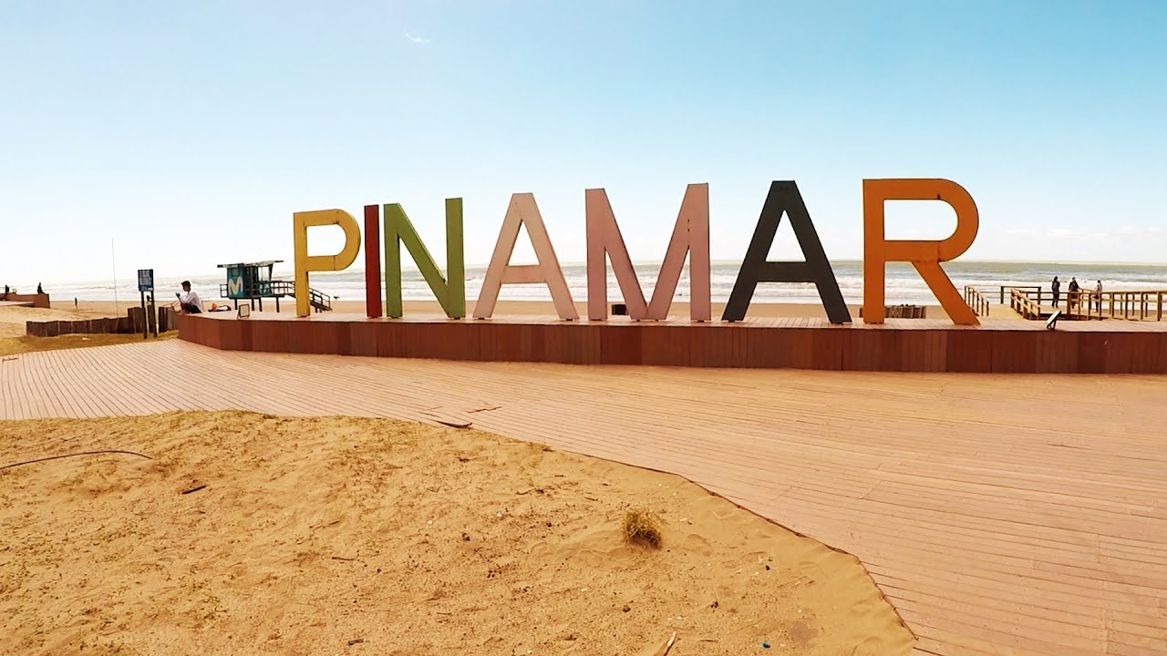 Pinamar: la ciudad soñada, la playa dorada, la casa habitada. 😃