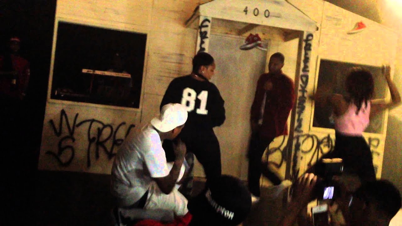 YG - Left, Right NYC Girls Twerk and Gets Booty Smacked