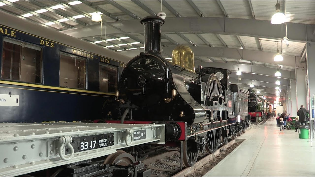 SOLE SLIP: LNWR No 3020 'Cornwall'