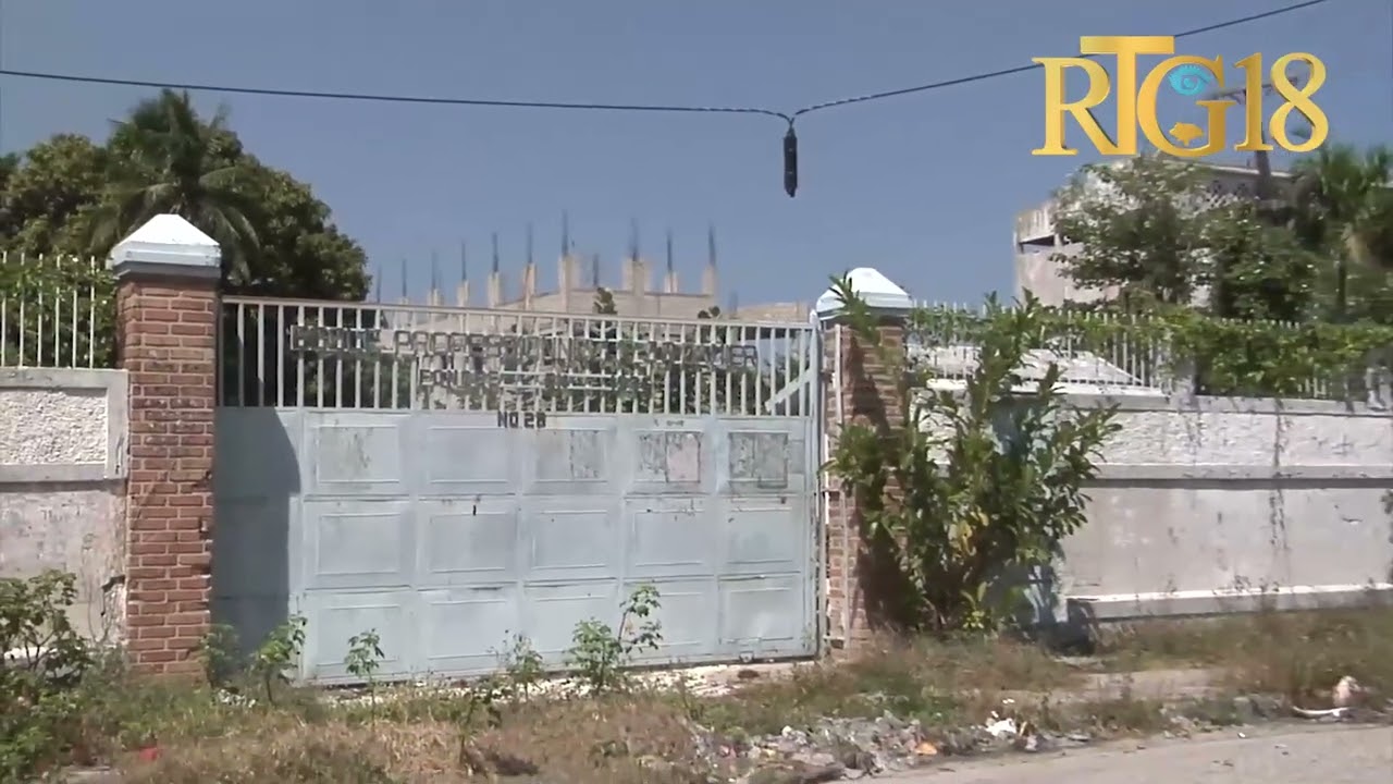 Port au Prince / Figi Lari Rue Montalais
