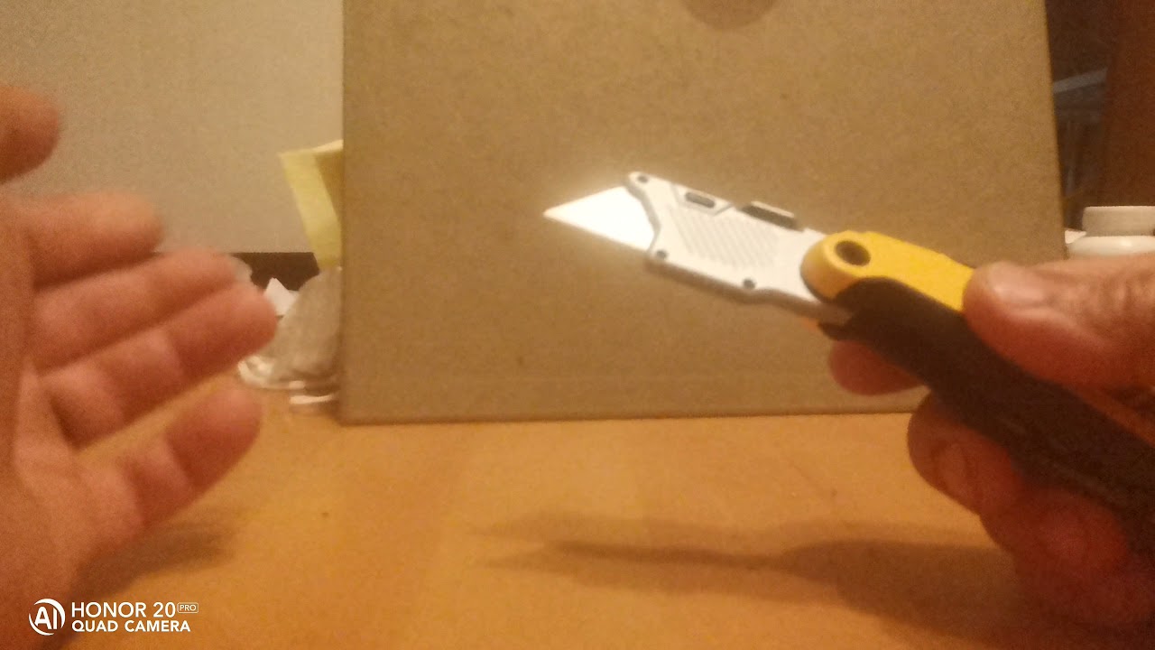 Складной нож  DEWALT DWHT10429-0