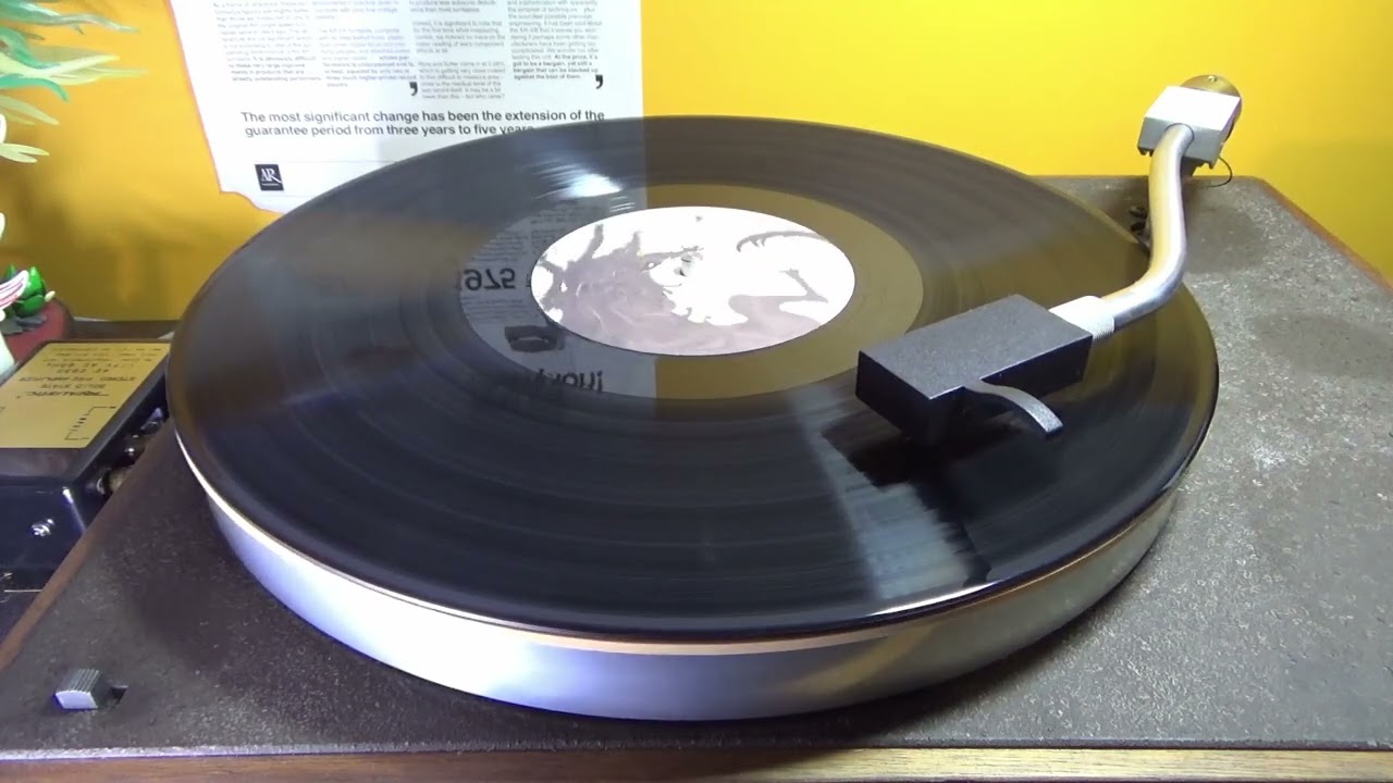 Ori and the will of the wisps Vinyl (side A)