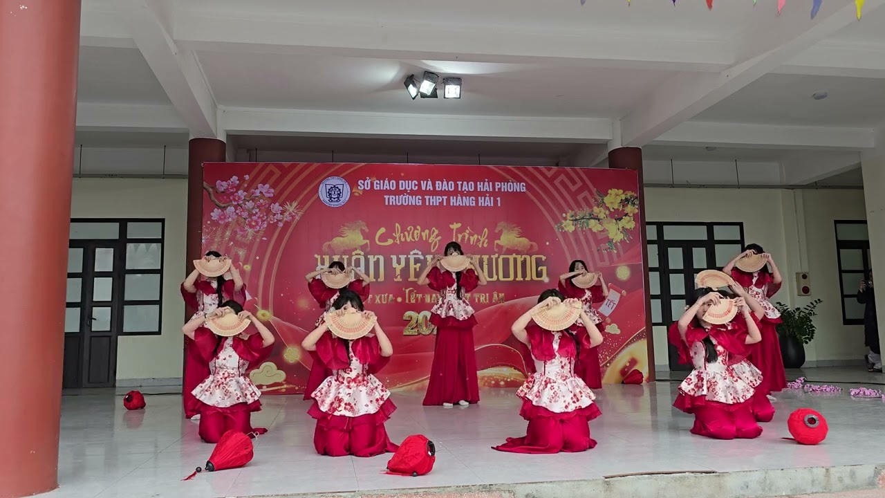 Tiết mục biểu diễn: Liên khúc Xuân ba miền