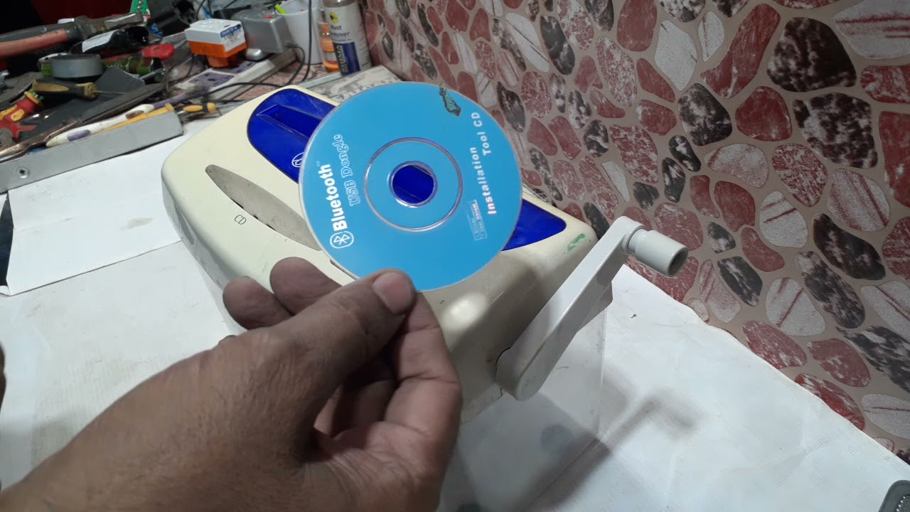 How Manual paper/ATM & CD shredder works.