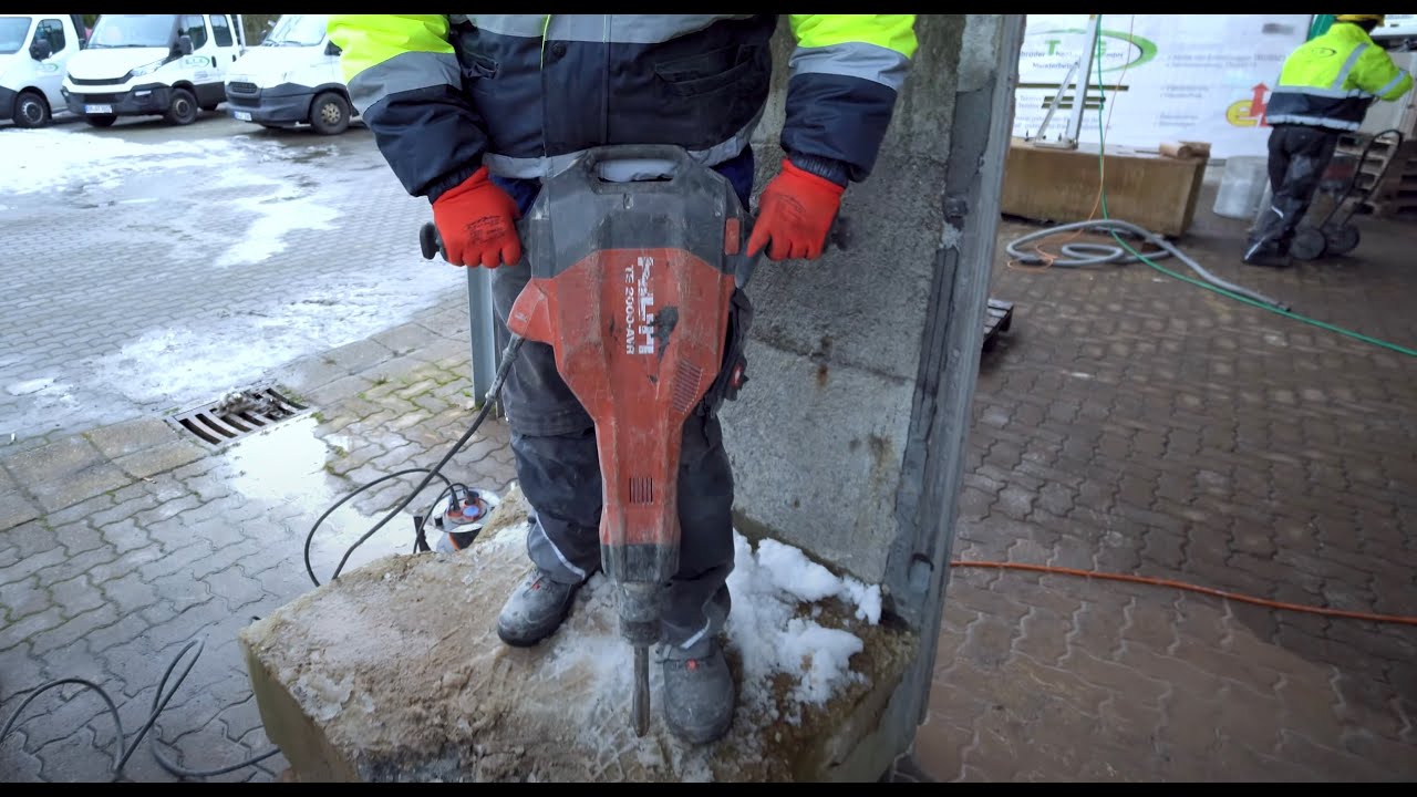 Größter HILTI Elektro Abbruchhammer der Welt 230V.