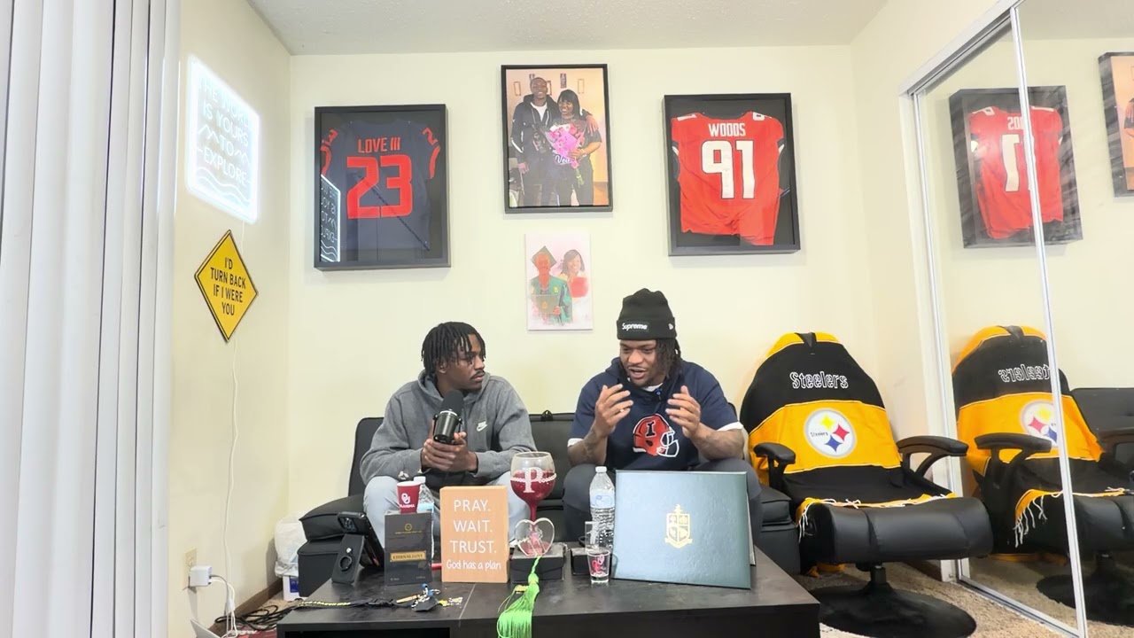 Episode 8: REGGIE LOVE : FORMER UNIVERSITY OF ILLINOIS RUNNING BACK