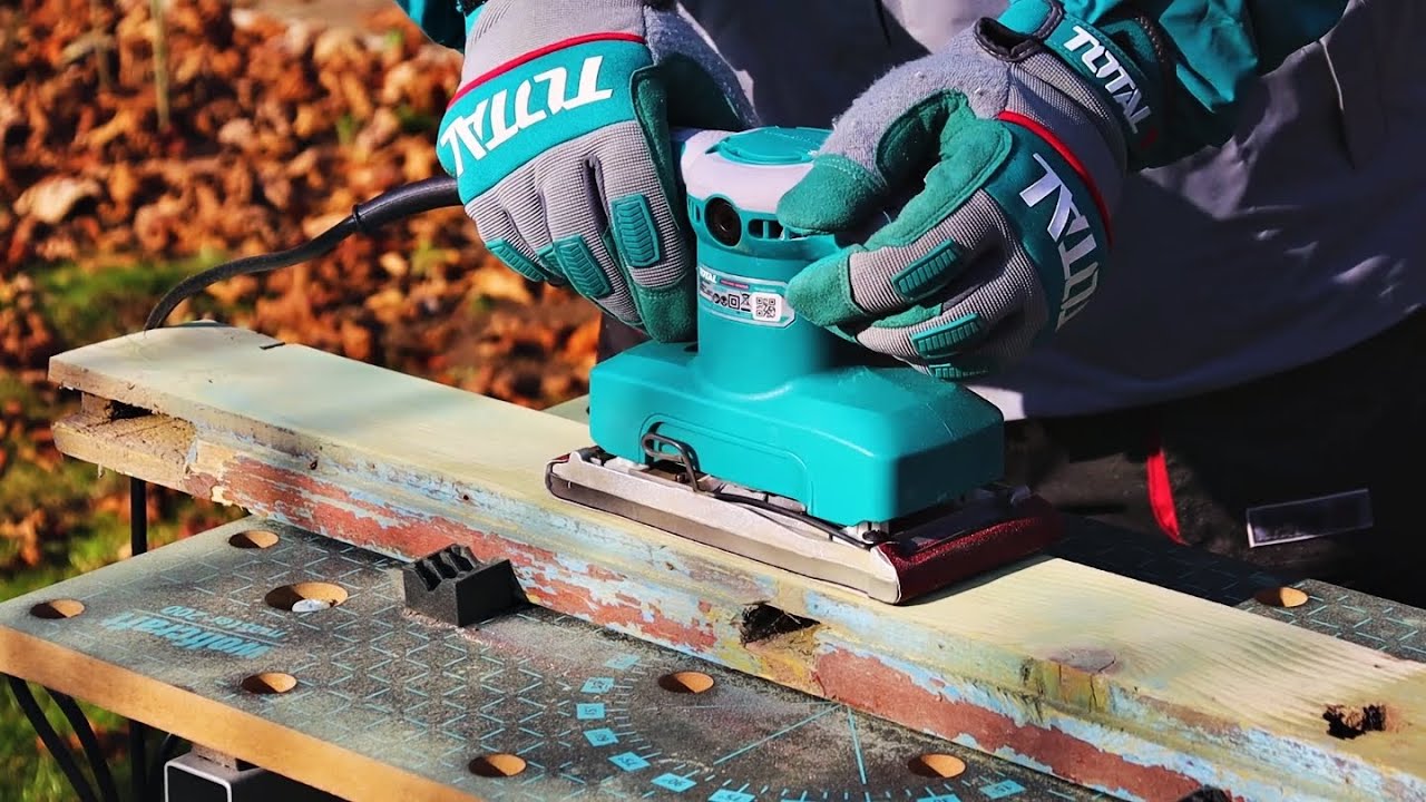 TOTAL TF1301826 Finishing Sander Test