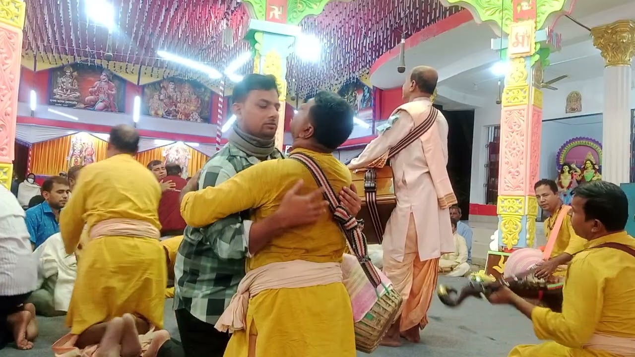গোপালকৃষ্ণ সম্প্রদায় বরিশাল মাস্টার নারায়ণ বাবুর কীর্ওন শুনুন মন দিয়ে প্রাণ জুড়িয়ে যাবে।০১৭১২৭২৫৪৩১
