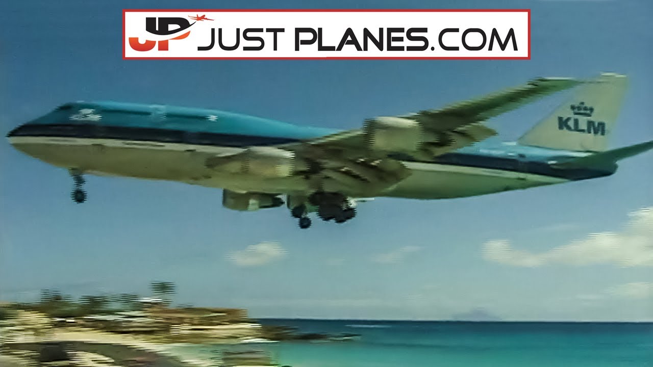 Plane Spotting at ST MAARTEN AIRPORT (2005) by JustPlanes
