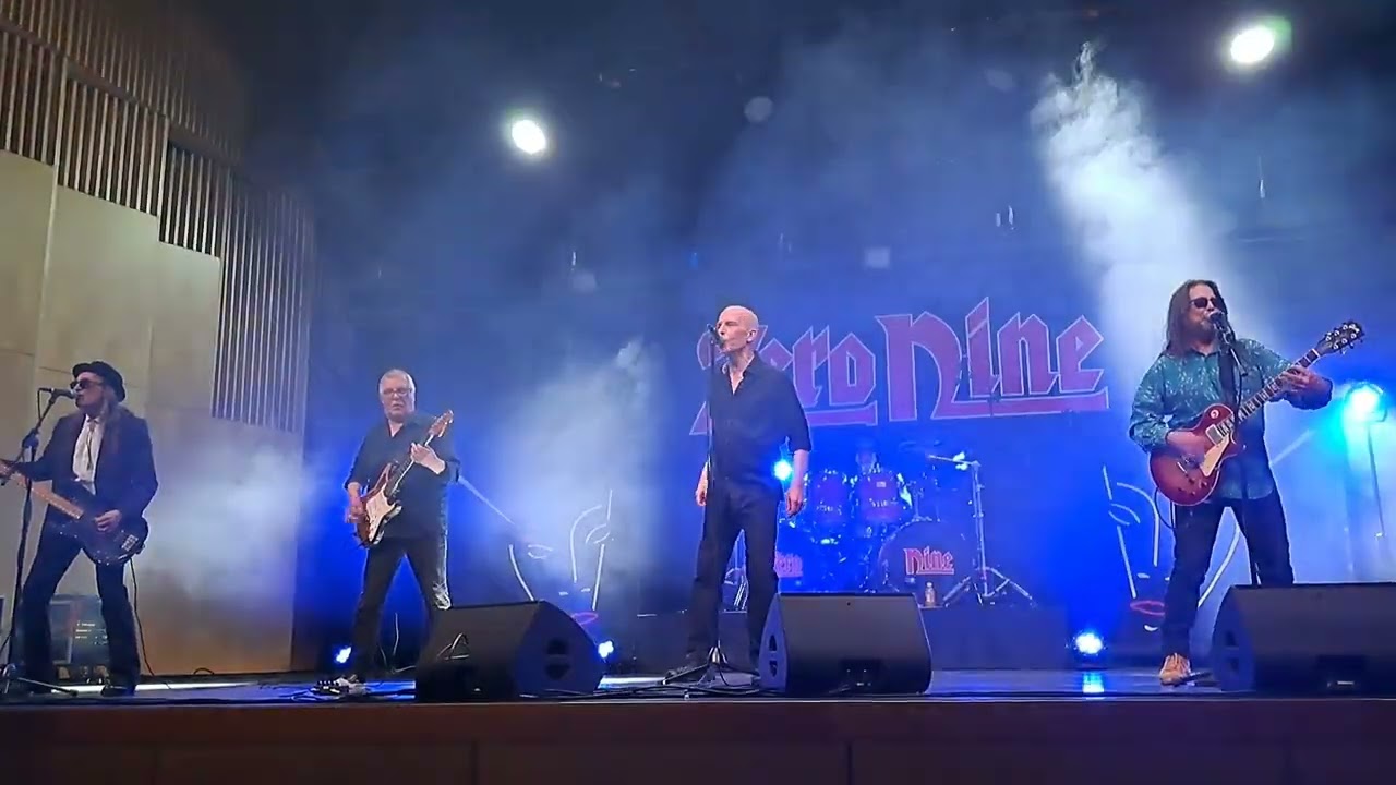 Zero Nine: Drag Me To The Moon (45-vuotisjuhlakeikka)