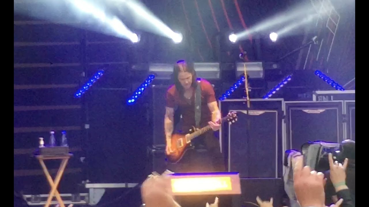 Alter Bridge Live, Rise Today + guitar solo at Copenhell 2017