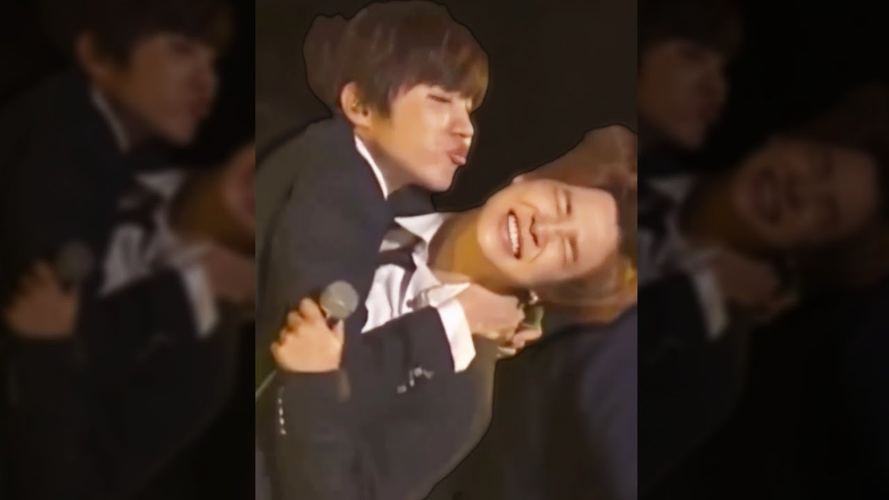 Jhope & Jimin on Stage KISS!😳