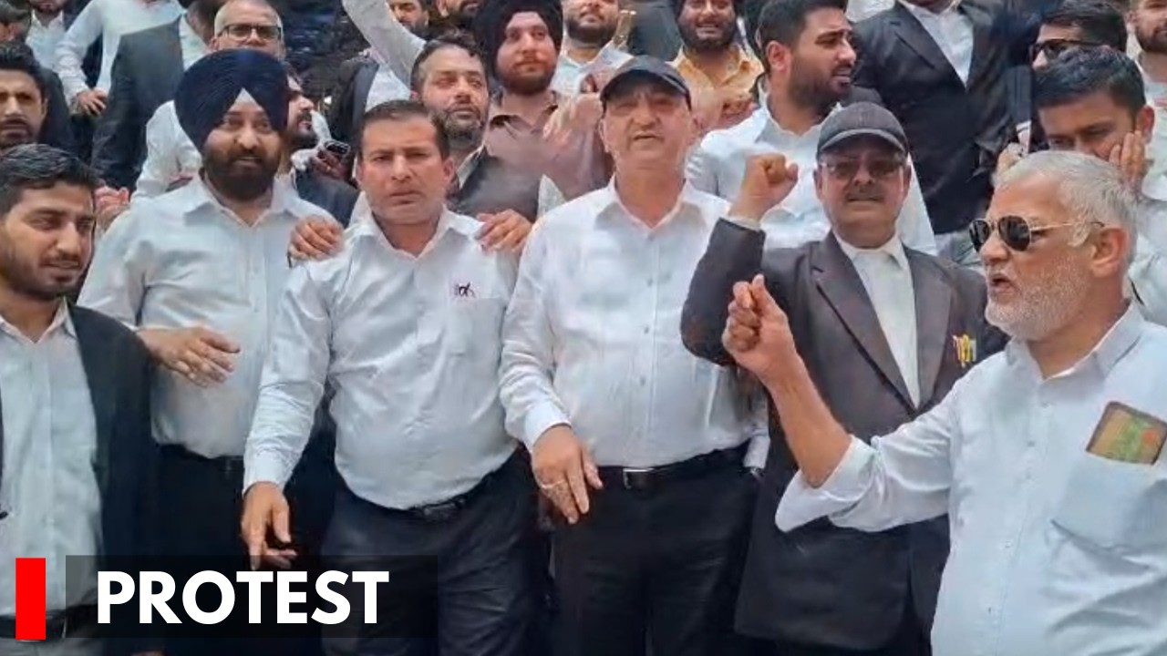 J&K High Court Bar Association Condemns Attempt to Arrest Advocate Inside Court Premises