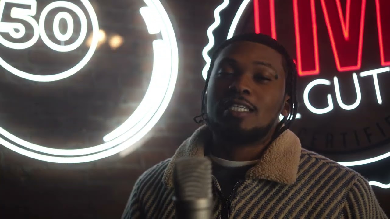 2K Chizzy - “Apple Pay” (Live From The Gutta Performance)