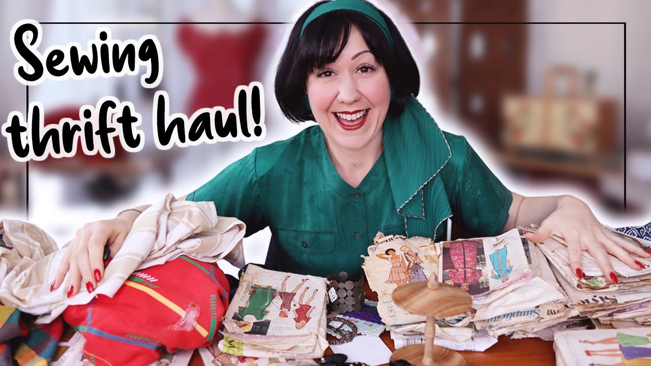 Let me show you the thrifted sewing & fashion things I found lately! 😄(Including a sewing machine!)