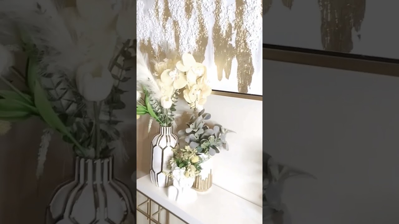 Modern Console Table Decor 