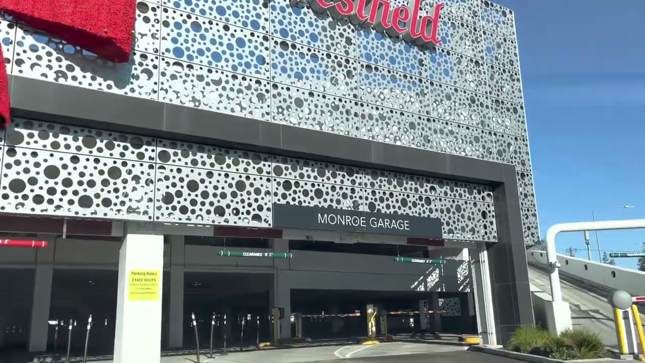 Skidata gate at Monroe
