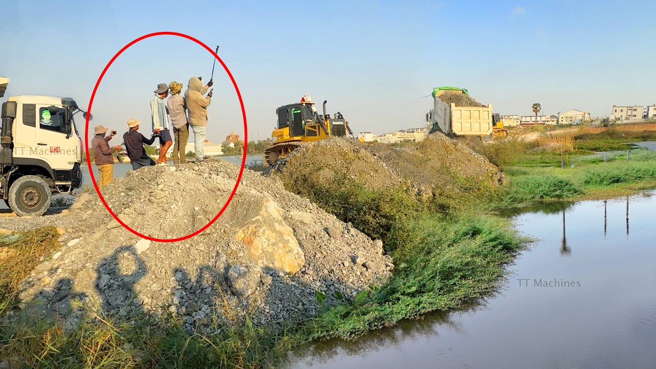 Wow Best Skills Operating Of Ch17c3 Pro Dozer Filling Small Land Using Rock Delete Flooded Area