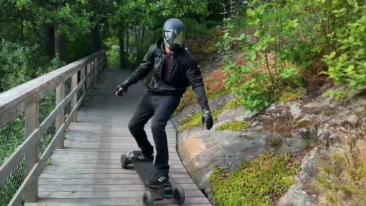 Bioboards Plutonium - the best and fastest electric skateboard