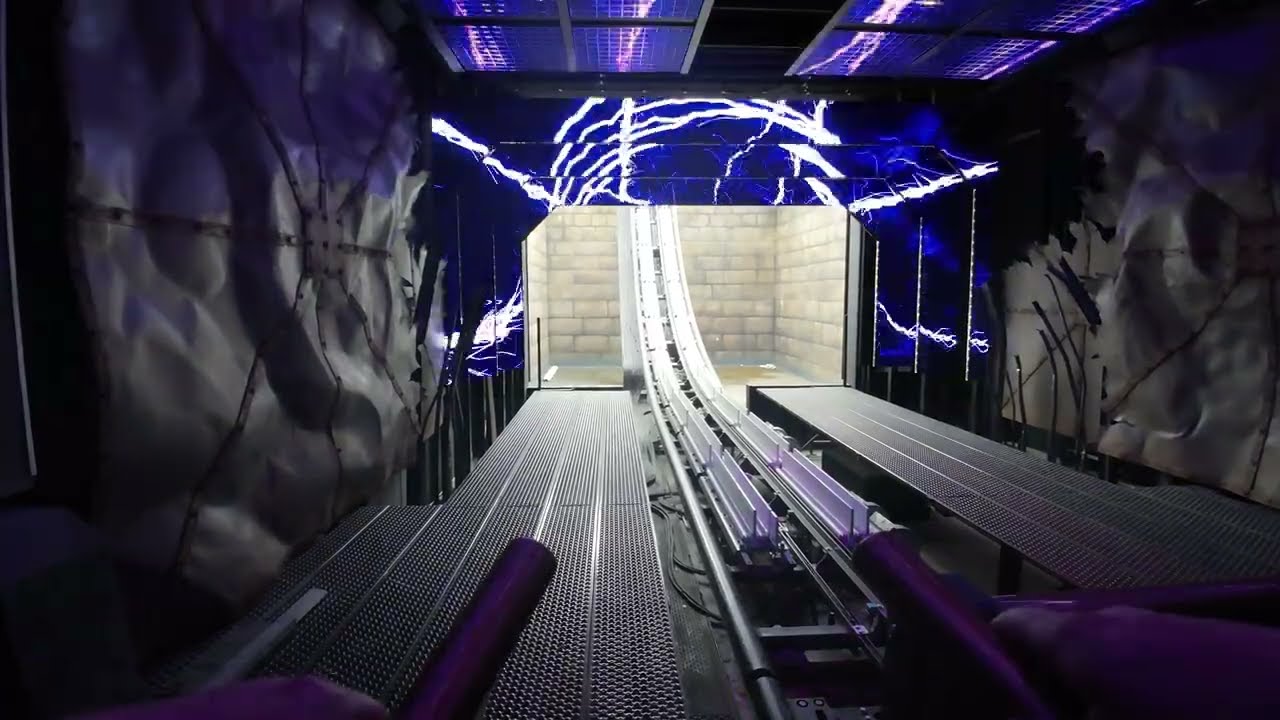 Voltron im Europa Park !!! 7 Minuten Fahrt wegen Notabschaltung !!! First Row 2024 POV Onride | Mack