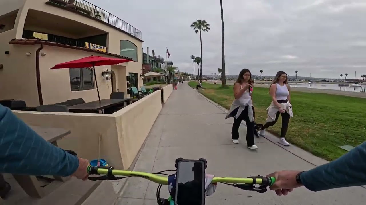 Scenic bike ride Pacific Beach Mission Beach boardwalk